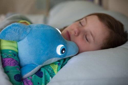 NightBuddies l Dolphin Plush Toy and Night Light in One - STEAM Kids 