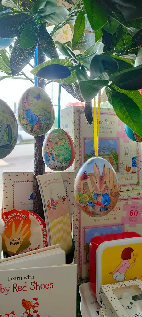 Mini Egg Shape Tin | Peter Rabbit Collection - STEAM Kids Brisbane