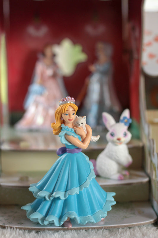 Blue Princess with Cat Figurine l Papo - STEAM Kids 